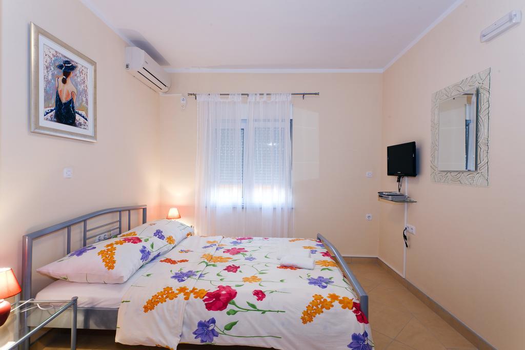 Apartmani Juric Vrsar Εξωτερικό φωτογραφία